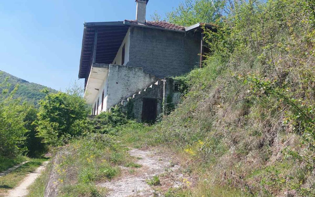 ΚΑΤΕΡΙΝΗ: ΠΑΡΑΔΟΣΙΑΚΗ ΔΙΟΡΟΦΗ ΟΙΚΙΑ